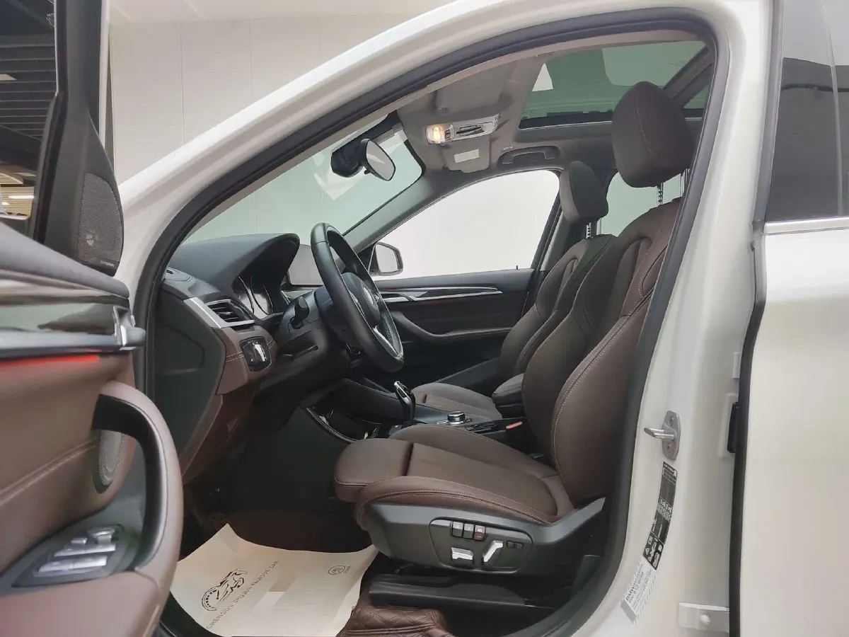 2022 BMW X1 2.0T 192HP L4 7DCT,autocango,china used car exporter,china ev exporter,chinese used car exporter,chinese used ev exporter