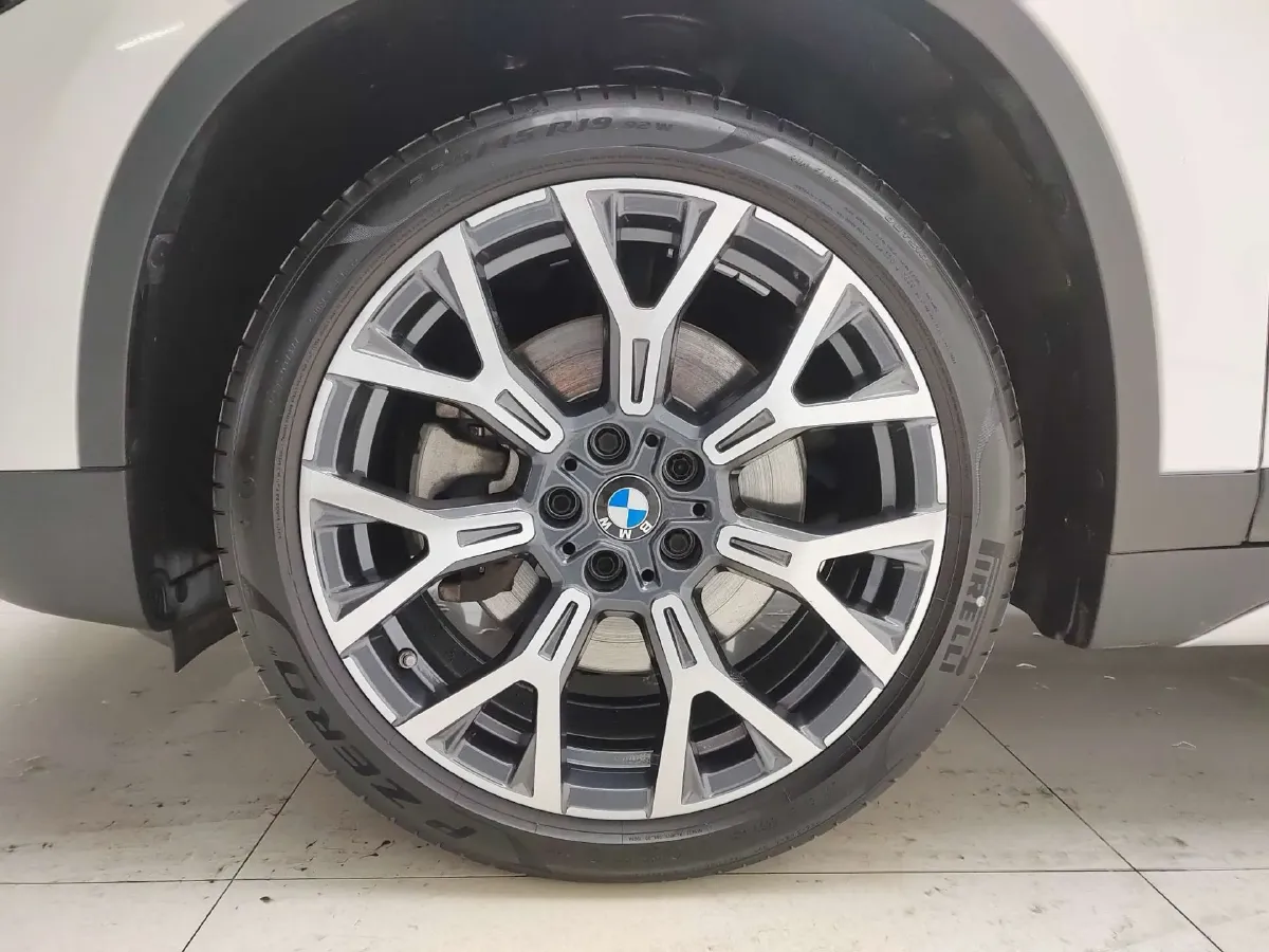 2022 BMW X1 2.0T 192HP L4 7DCT,autocango,china used car exporter,china ev exporter,chinese used car exporter,chinese used ev exporter