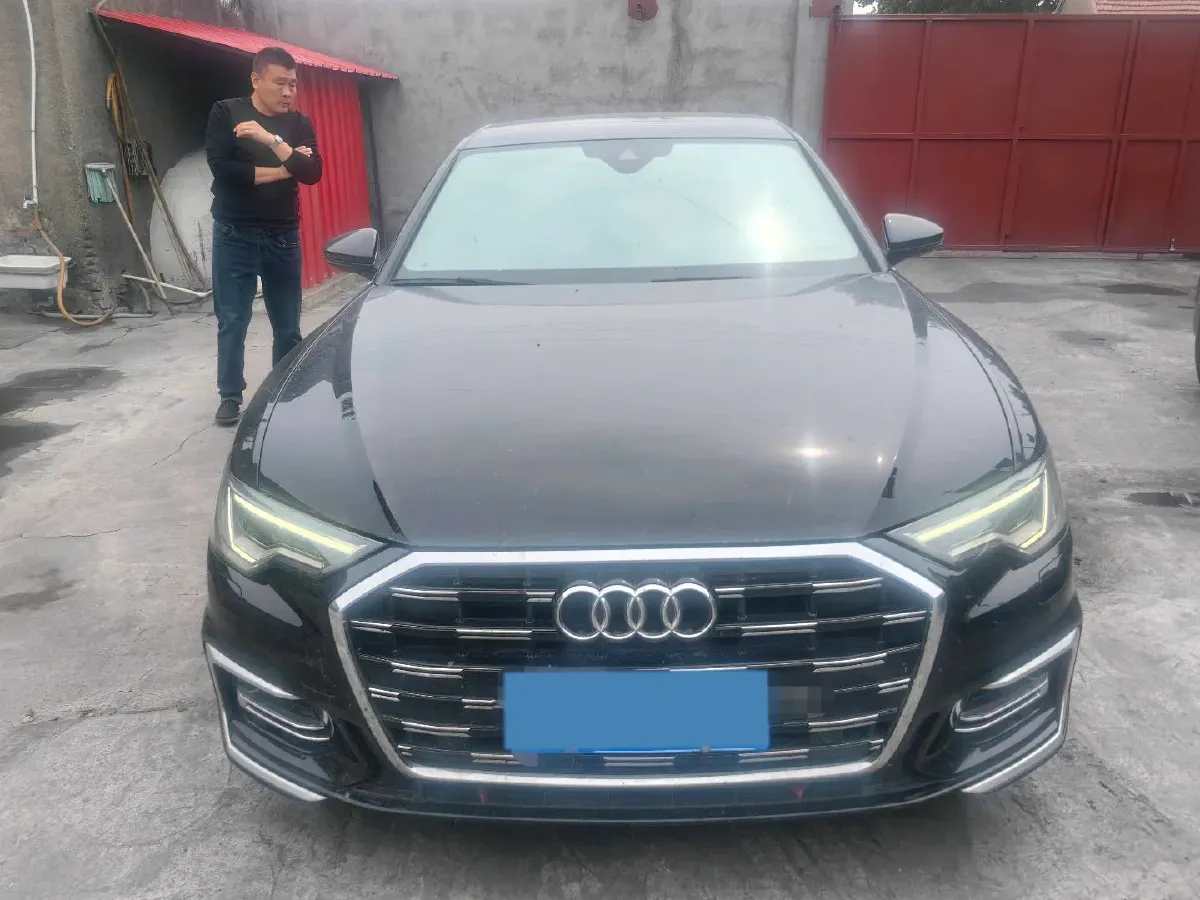 2020 Audi A6L 2.0T 224HP L4 7DCT,autocango,china used car exporter,china ev exporter,chinese used car exporter,chinese used ev exporter