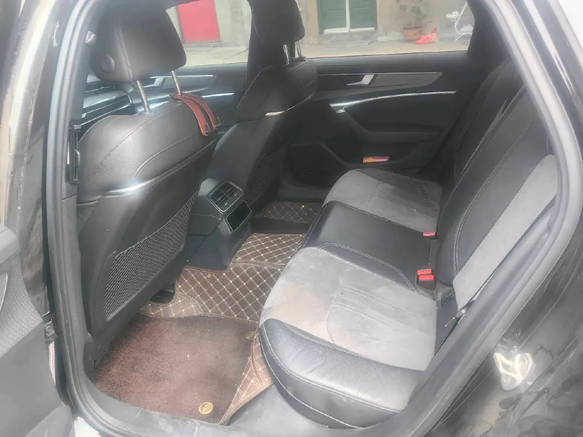 2020 Audi A6L 2.0T 224HP L4 7DCT,autocango,china used car exporter,china ev exporter,chinese used car exporter,chinese used ev exporter