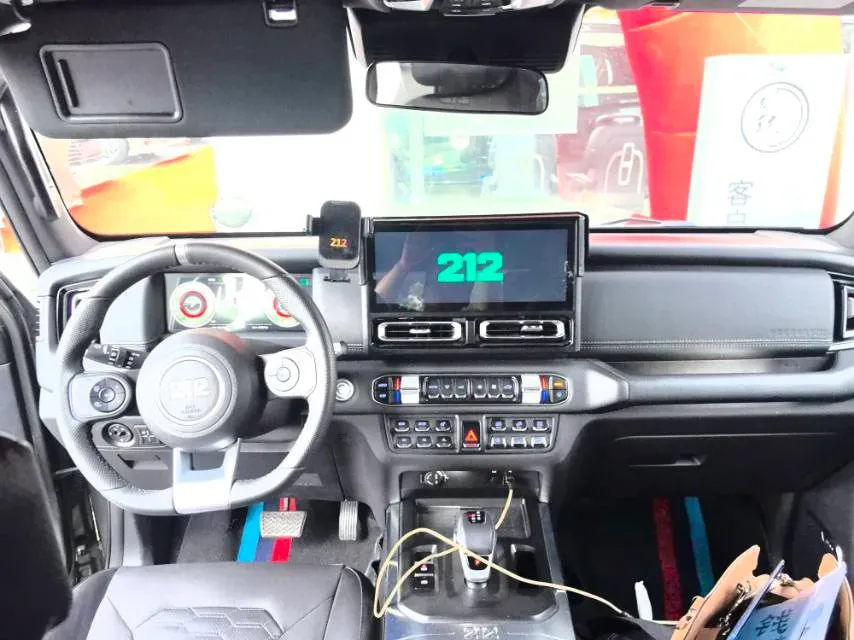 2024 212 212 T01 2.0T 252HP L4 8AT,autocango,china used car exporter,china ev exporter,chinese used car exporter,chinese used ev exporter