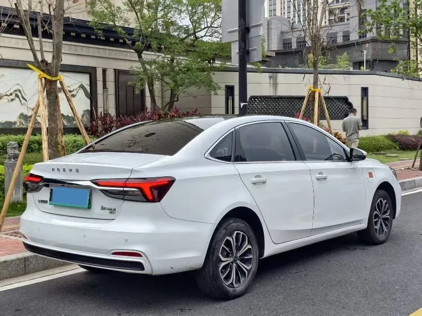 2022 JMC YuHu 7 2.0T 141HP L4 8AT,autocango,china used car exporter,china ev exporter,chinese used car exporter,chinese used ev exporter
