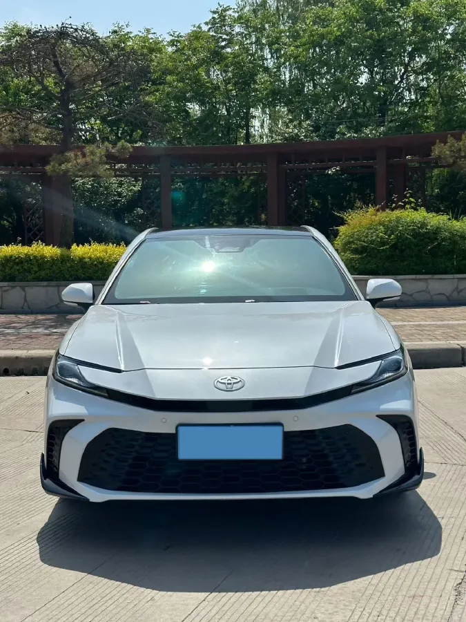 2024 Toyota Camry 2.0L 152HP L4 E-CVT Hybrid,autocango,china used car exporter,china ev exporter,chinese used car exporter,chinese used ev exporter