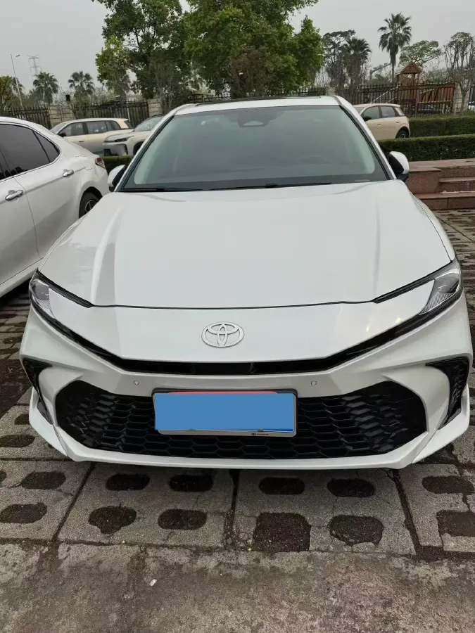 2024 Toyota Camry 2.0L 152HP L4 E-CVT Hybrid,autocango,china used car exporter,china ev exporter,chinese used car exporter,chinese used ev exporter