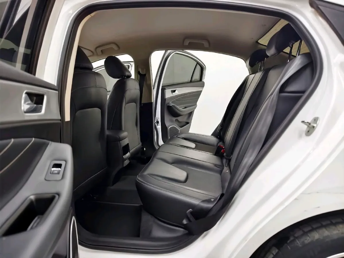 2019 Chery Arrizo 5 1.5L 116HP L4 CVT,autocango,china used car exporter,china ev exporter,chinese used car exporter,chinese used ev exporter