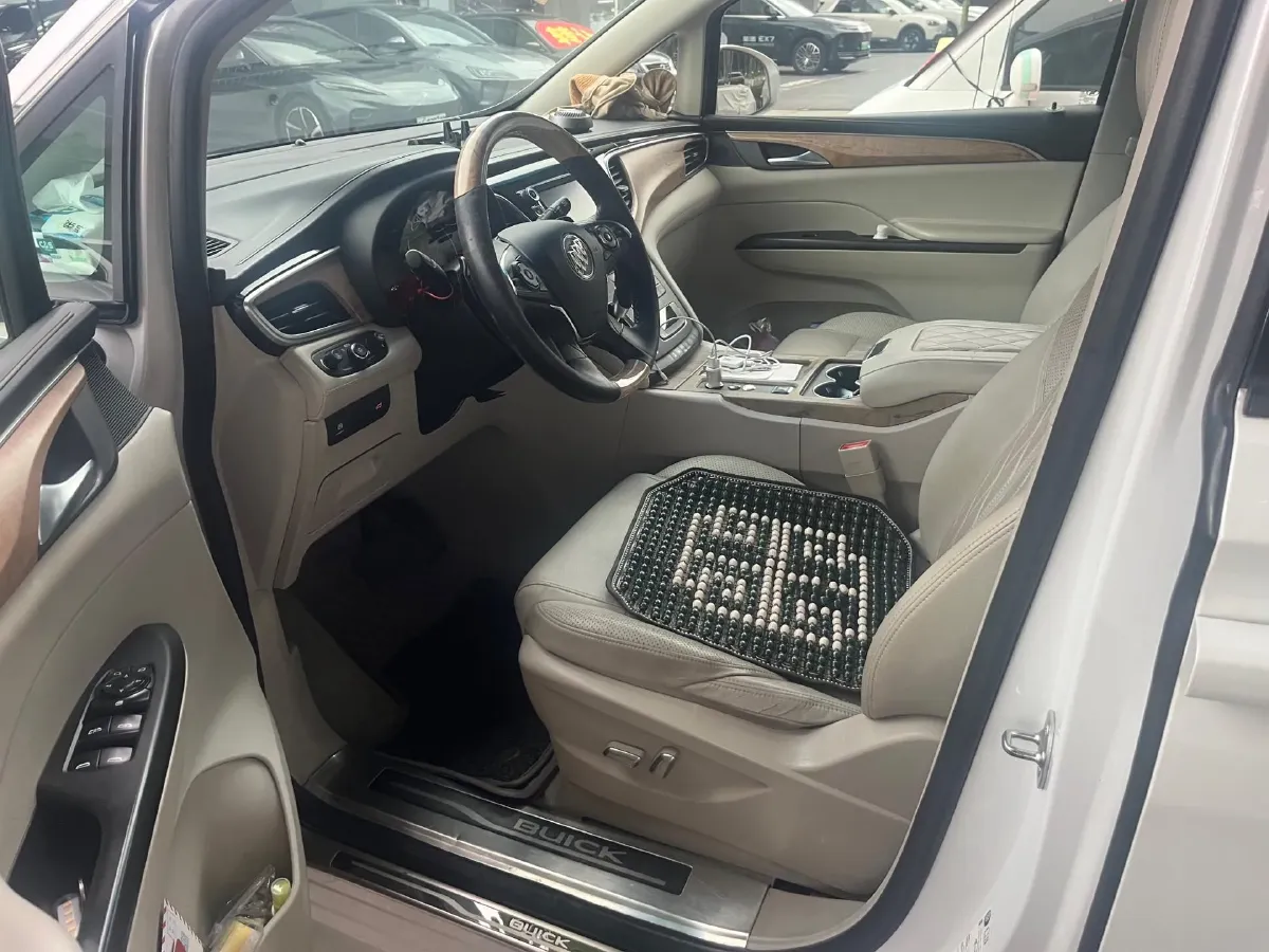 2018 Buick GL8 2.0T 260HP L4 6AT,autocango,china used car exporter,china ev exporter,chinese used car exporter,chinese used ev exporter