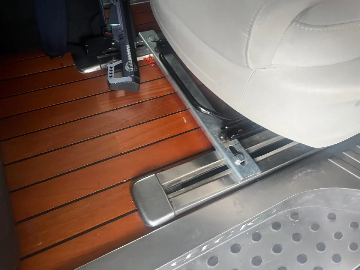 2018 Buick GL8 2.0T 260HP L4 6AT,autocango,china used car exporter,china ev exporter,chinese used car exporter,chinese used ev exporter