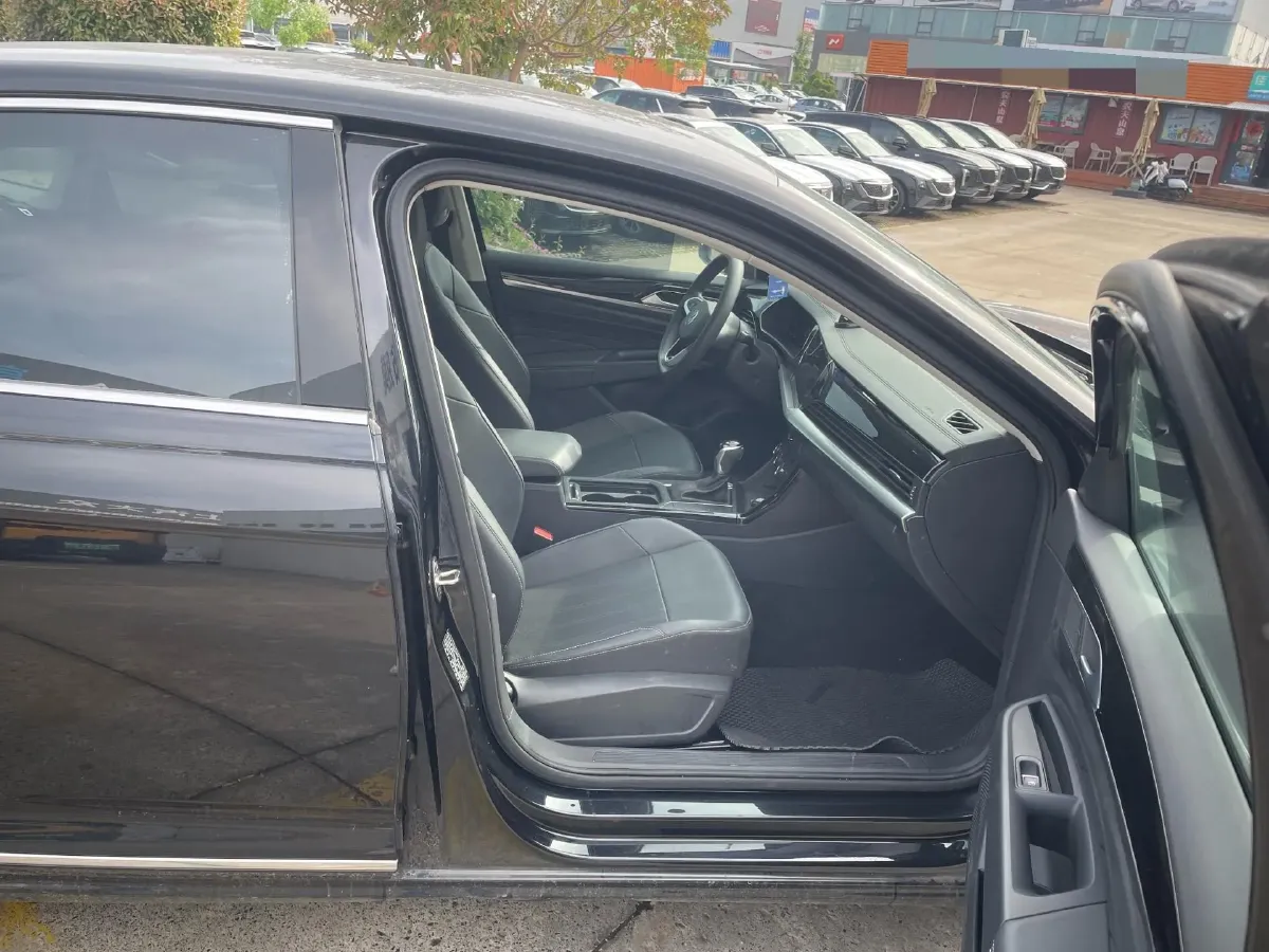 2025 Volkswagen Passat 1.4T 150HP L4 7DCT,autocango,china used car exporter,china ev exporter,chinese used car exporter,chinese used ev exporter