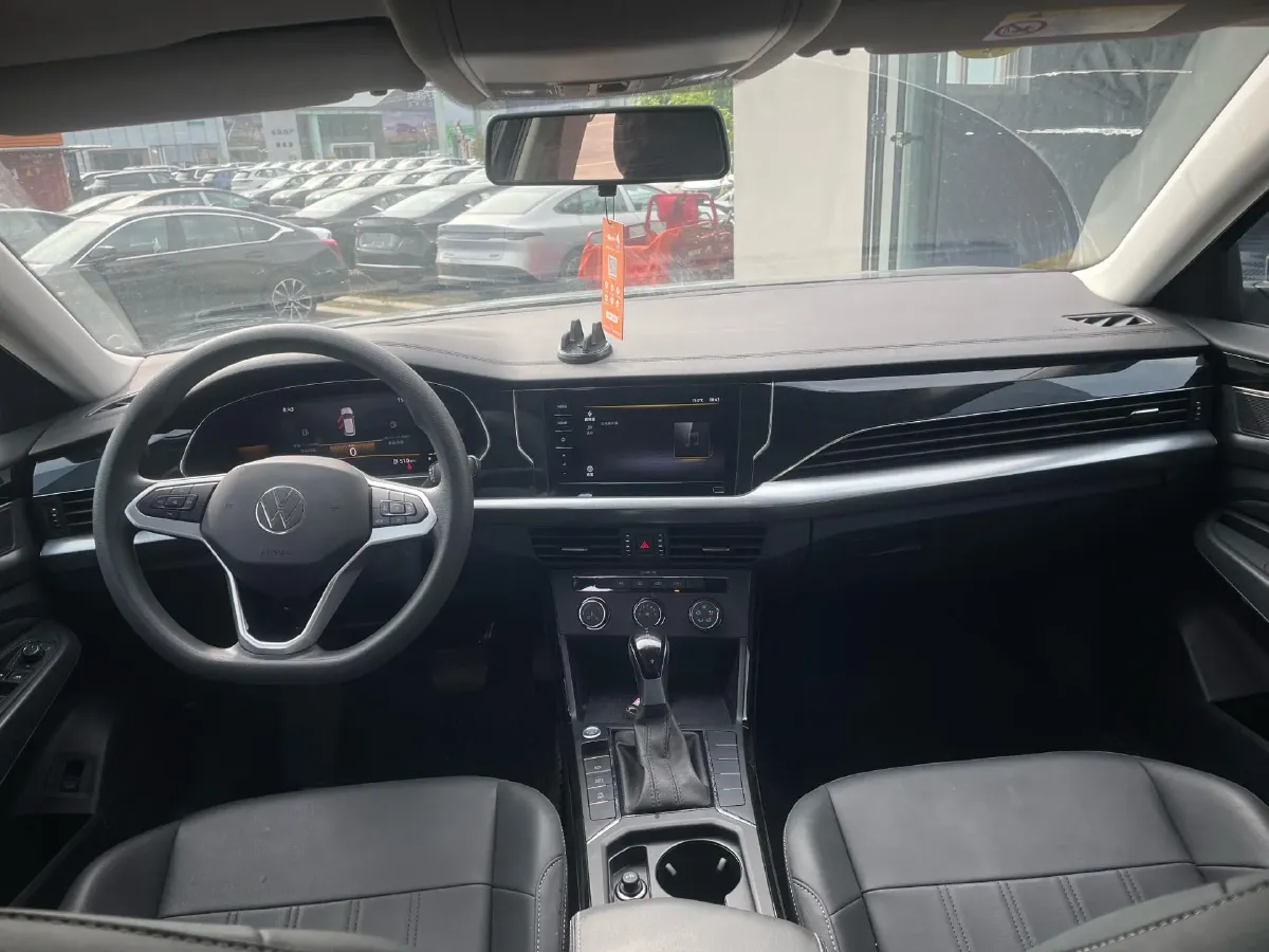 2025 Volkswagen Passat 1.4T 150HP L4 7DCT,autocango,china used car exporter,china ev exporter,chinese used car exporter,chinese used ev exporter