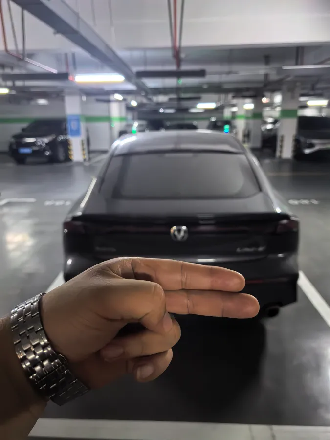 2022 ChangAn UNI-V 1.5T 188HP L4 7DCT,autocango,china used car exporter,china ev exporter,chinese used car exporter,chinese used ev exporter