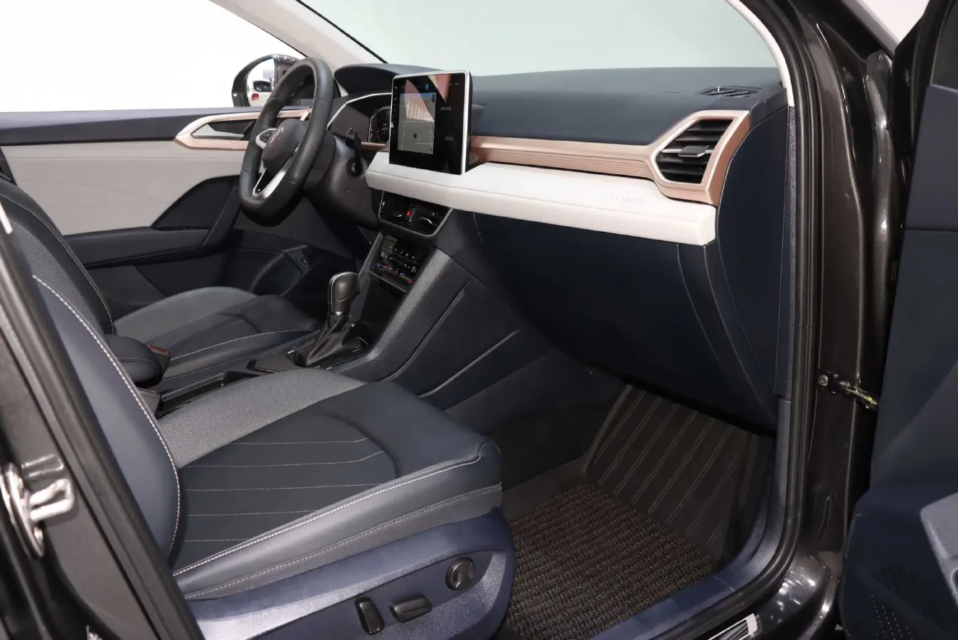 2024 Volkswagen Tharu 1.5T 160HP L4 7DCT,autocango,china used car exporter,china ev exporter,chinese used car exporter,chinese used ev exporter