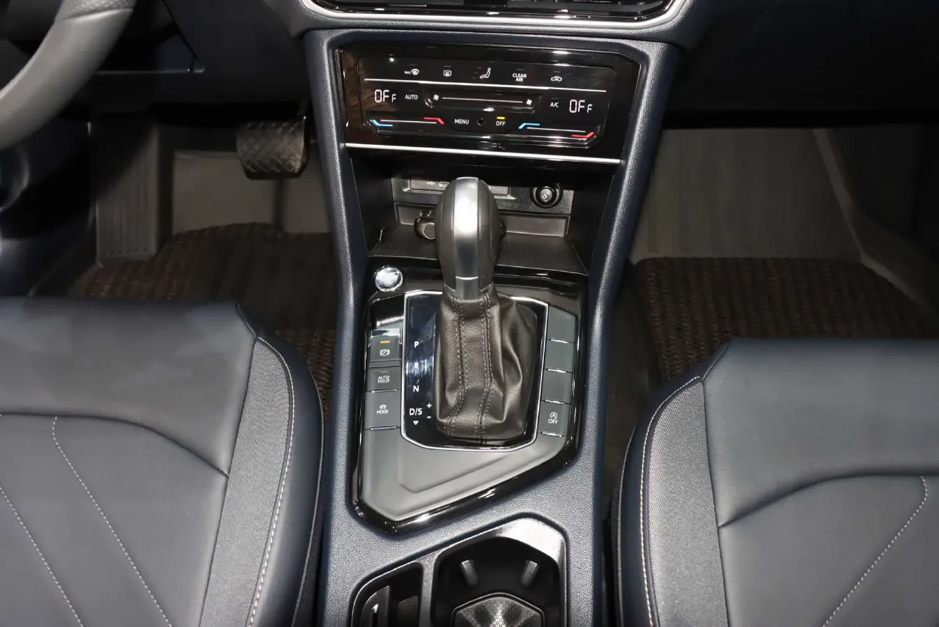 2024 Volkswagen Tharu 1.5T 160HP L4 7DCT,autocango,china used car exporter,china ev exporter,chinese used car exporter,chinese used ev exporter