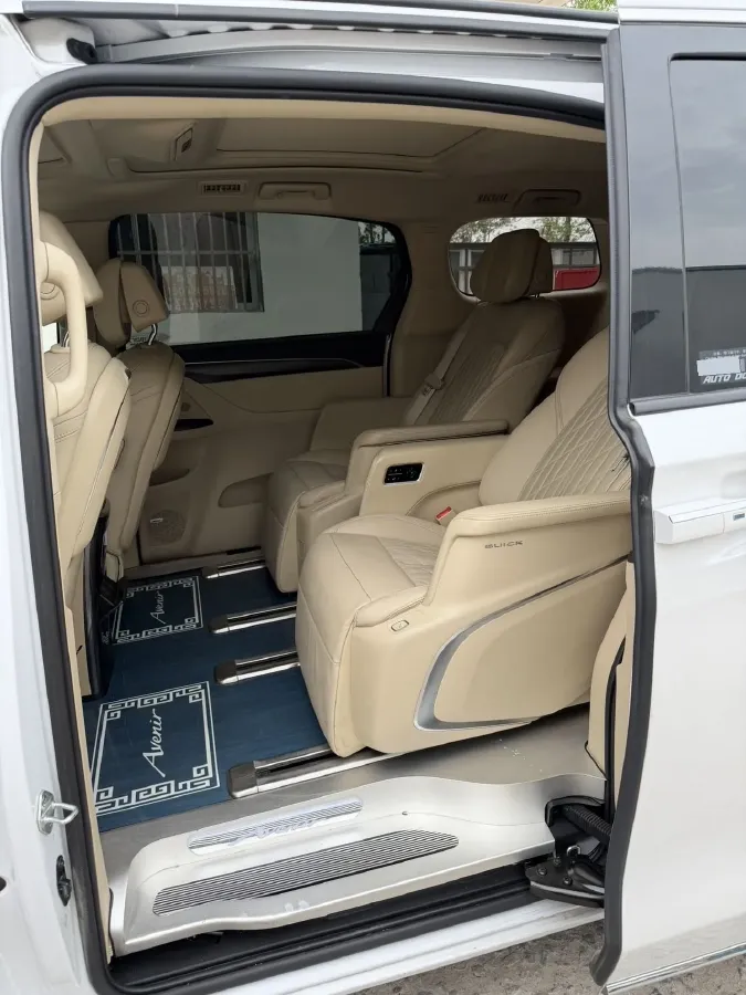 2023 Buick GL8 2.0T 237HP L4 9AT,autocango,china used car exporter,china ev exporter,chinese used car exporter,chinese used ev exporter