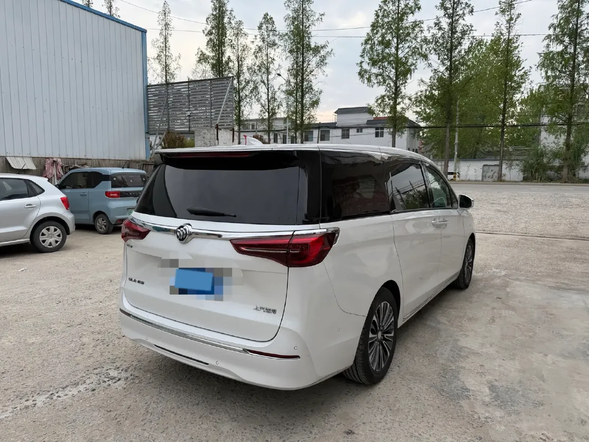 2023 Buick GL8 2.0T 237HP L4 9AT,autocango,china used car exporter,china ev exporter,chinese used car exporter,chinese used ev exporter