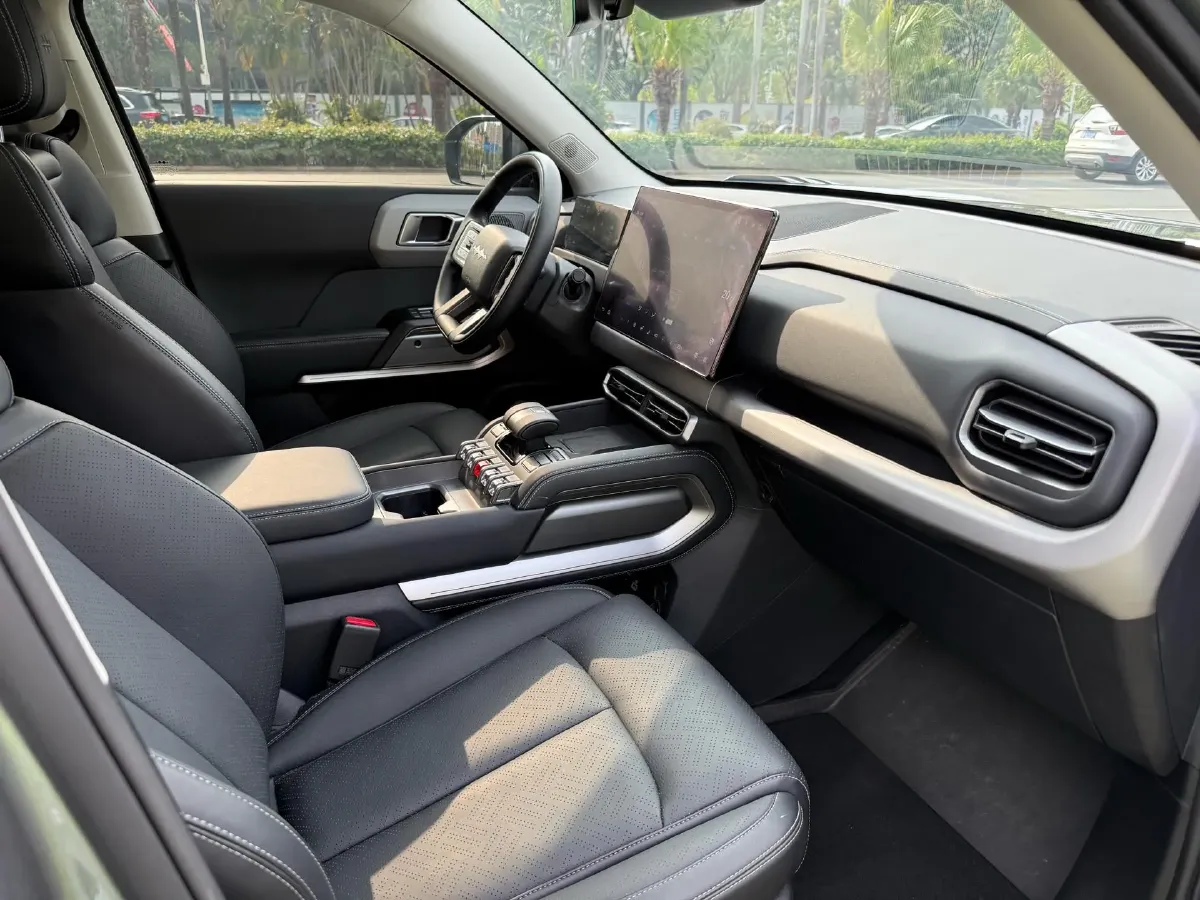 2025 FangChengBao Tai 3 BEV,autocango,china used car exporter,china ev exporter,chinese used car exporter,chinese used ev exporter