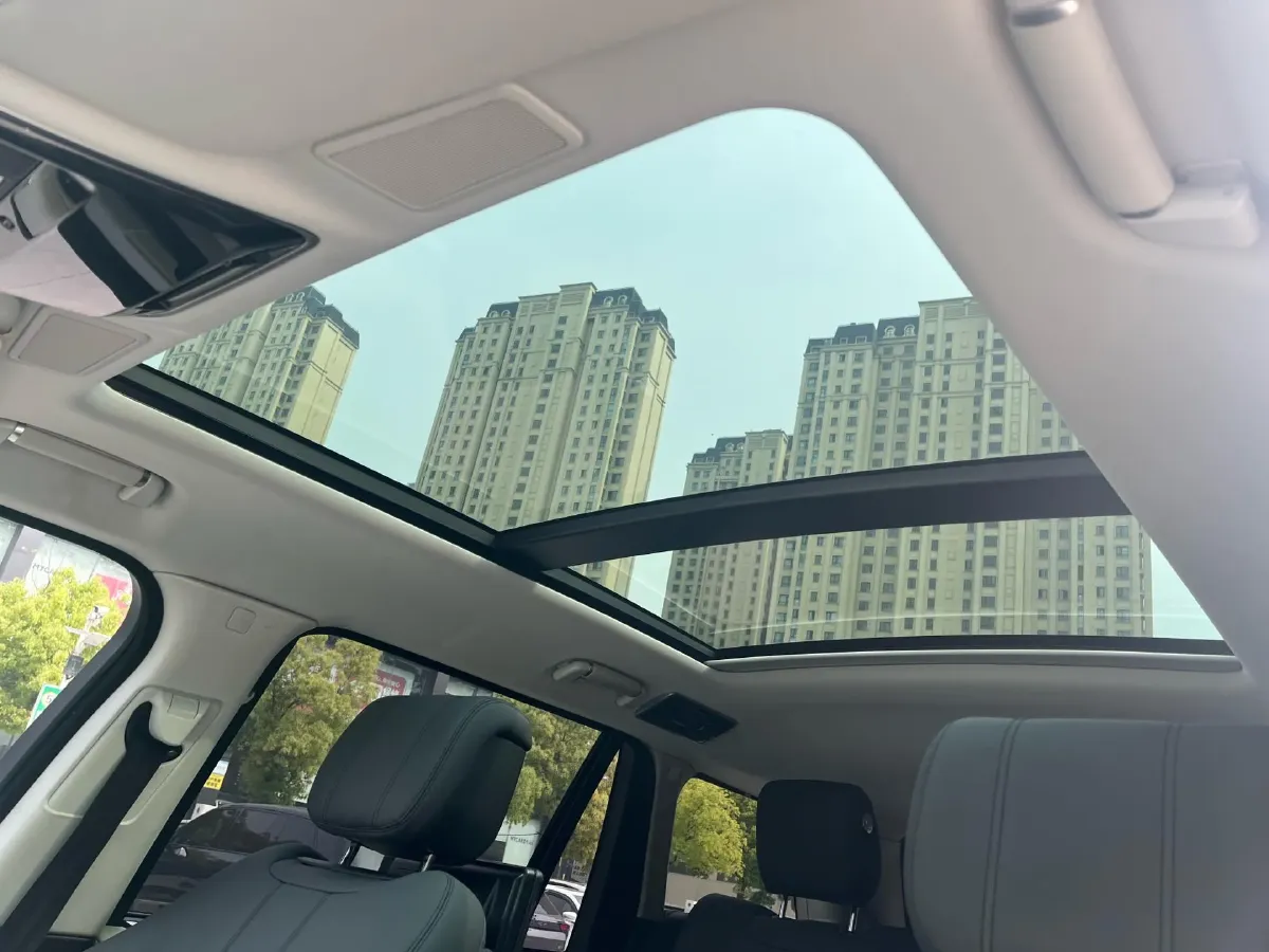 2020 Land Rover Range Rover 3.0T 400HP L6 8AT,autocango,china used car exporter,china ev exporter,chinese used car exporter,chinese used ev exporter