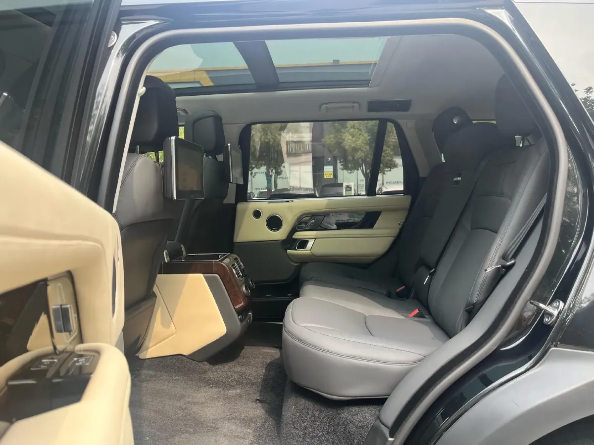 2020 Land Rover Range Rover 3.0T 400HP L6 8AT,autocango,china used car exporter,china ev exporter,chinese used car exporter,chinese used ev exporter