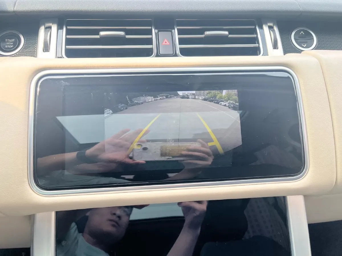 2020 Land Rover Range Rover 3.0T 400HP L6 8AT,autocango,china used car exporter,china ev exporter,chinese used car exporter,chinese used ev exporter