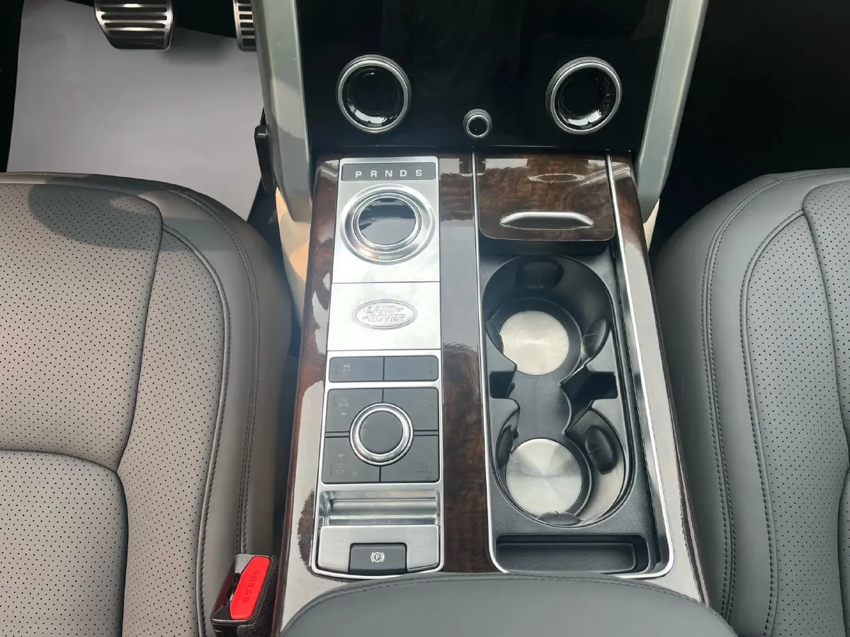 2020 Land Rover Range Rover 3.0T 400HP L6 8AT,autocango,china used car exporter,china ev exporter,chinese used car exporter,chinese used ev exporter