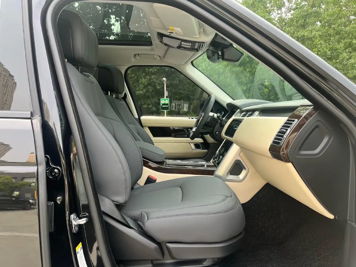 2020 Land Rover Range Rover 3.0T 400HP L6 8AT,autocango,china used car exporter,china ev exporter,chinese used car exporter,chinese used ev exporter