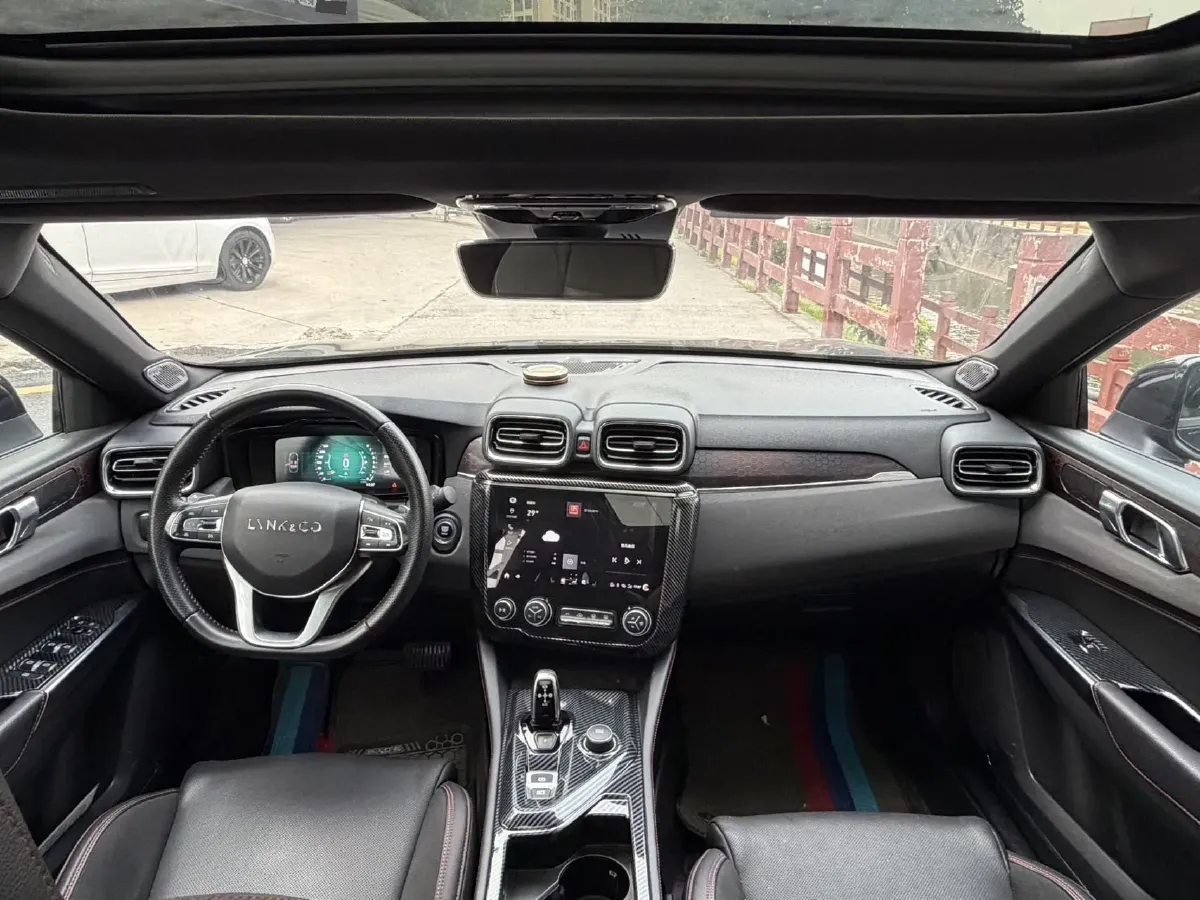 2019 LYNK&CO 01 2.0T 190HP L4 6AT,autocango,china used car exporter,china ev exporter,chinese used car exporter,chinese used ev exporter