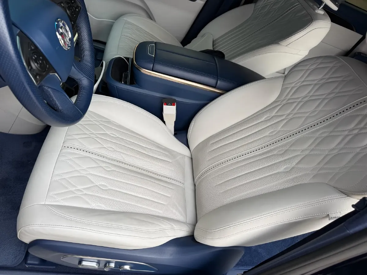 2022 Buick GL8 2.0T 237HP L4 9AT,autocango,china used car exporter,china ev exporter,chinese used car exporter,chinese used ev exporter