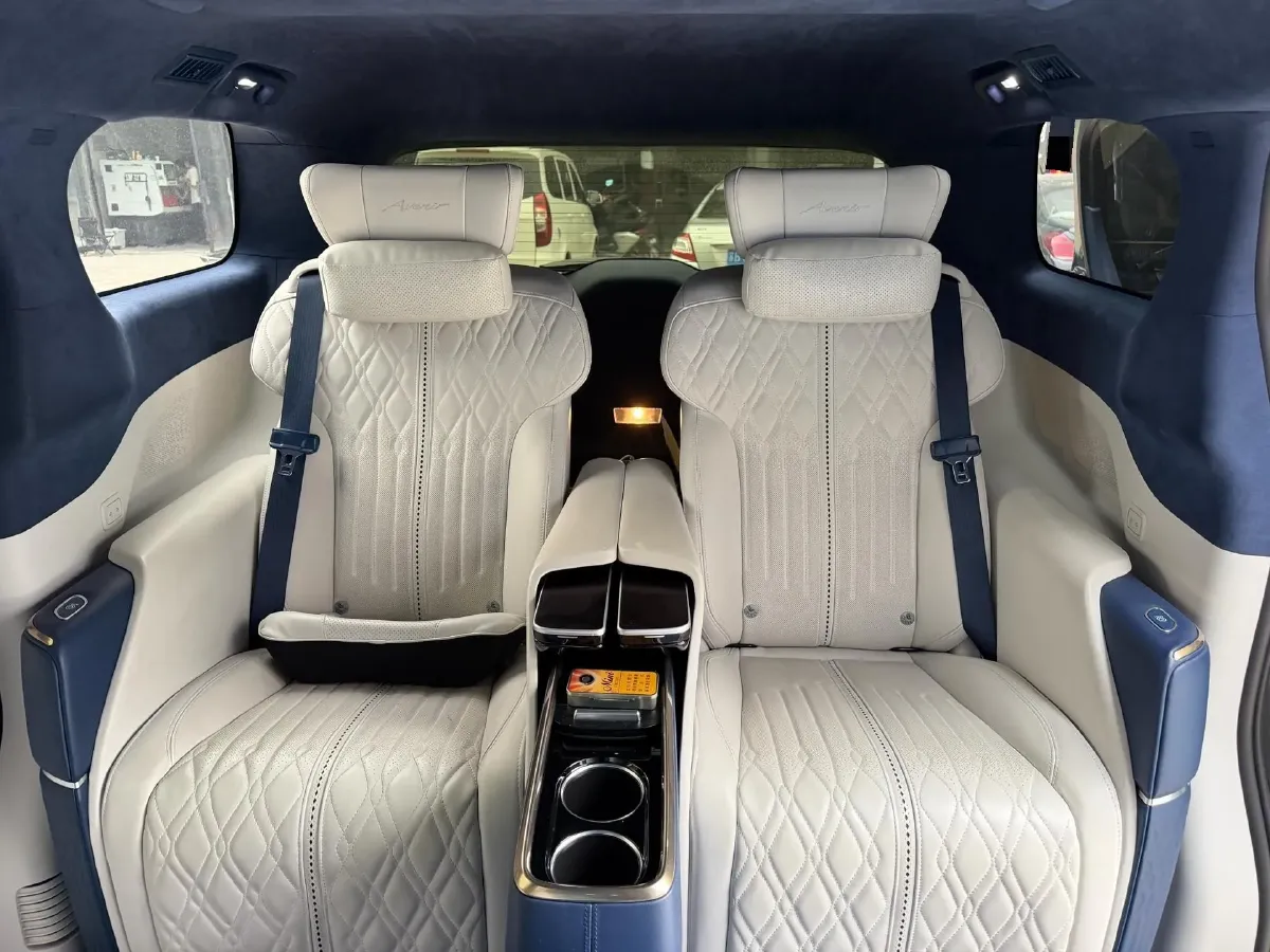 2022 Buick GL8 2.0T 237HP L4 9AT,autocango,china used car exporter,china ev exporter,chinese used car exporter,chinese used ev exporter