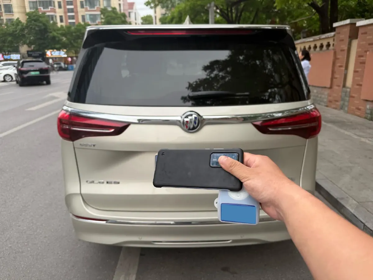 2022 Buick GL8 2.0T 237HP L4 9AT,autocango,china used car exporter,china ev exporter,chinese used car exporter,chinese used ev exporter