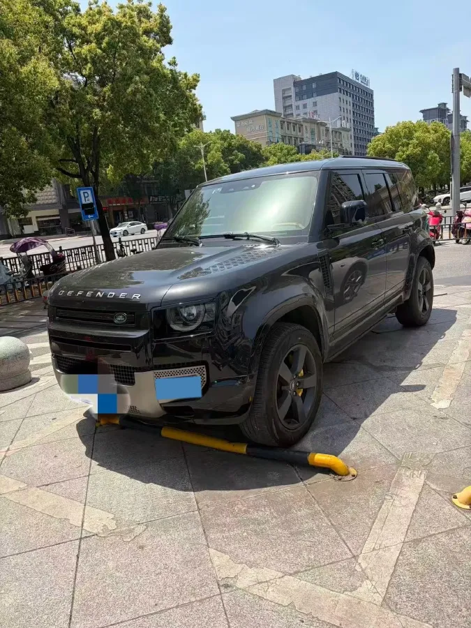 2024 Land Rover Defender 3.0T 400HP L6 8AT,autocango,china used car exporter,china ev exporter,chinese used car exporter,chinese used ev exporter