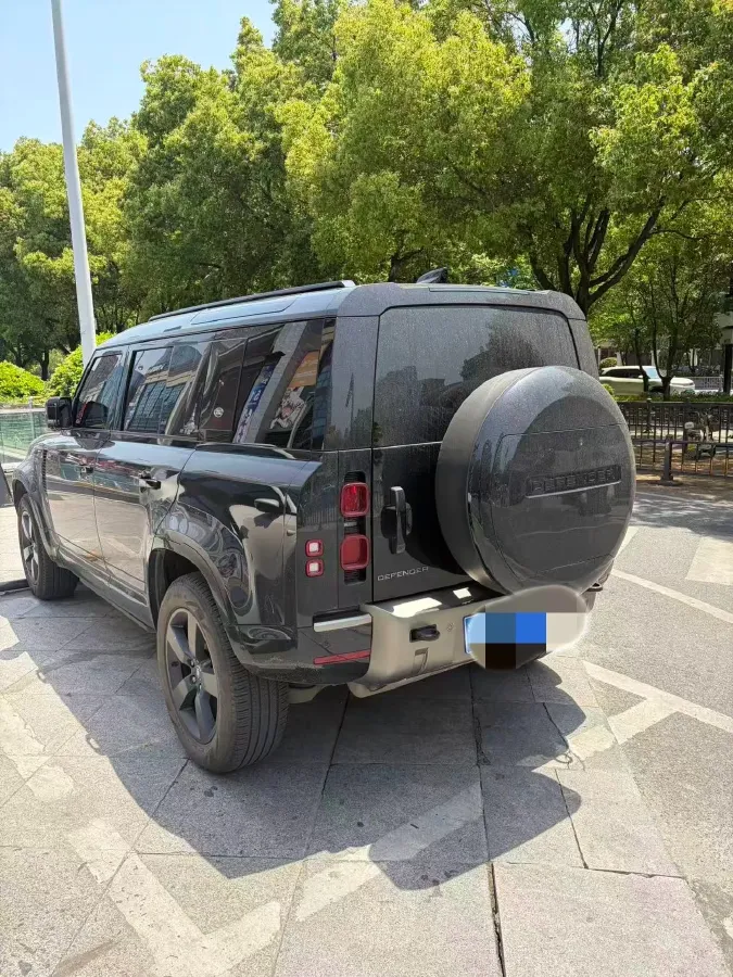 2024 Land Rover Defender 3.0T 400HP L6 8AT,autocango,china used car exporter,china ev exporter,chinese used car exporter,chinese used ev exporter