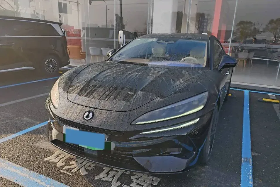 2024 Denza DenzaZ9GT 2.0T 207HP L4 E-CVT PHEV 38.5KWH,autocango,china used car exporter,china ev exporter,chinese used car exporter,chinese used ev exporter