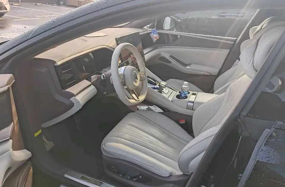 2024 Denza DenzaZ9GT 2.0T 207HP L4 E-CVT PHEV 38.5KWH,autocango,china used car exporter,china ev exporter,chinese used car exporter,chinese used ev exporter