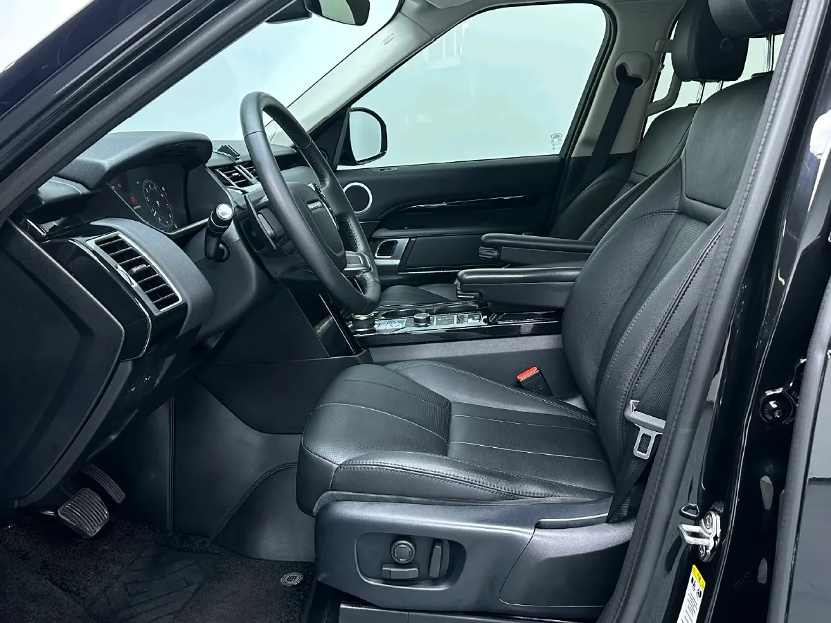 2020 Land Rover Discovery 3.0T 340HP V6 8AT,autocango,china used car exporter,china ev exporter,chinese used car exporter,chinese used ev exporter