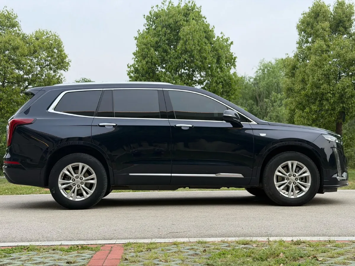 2022 Cadillac XT6 2.0T 237HP L4 9AT,autocango,china used car exporter,china ev exporter,chinese used car exporter,chinese used ev exporter