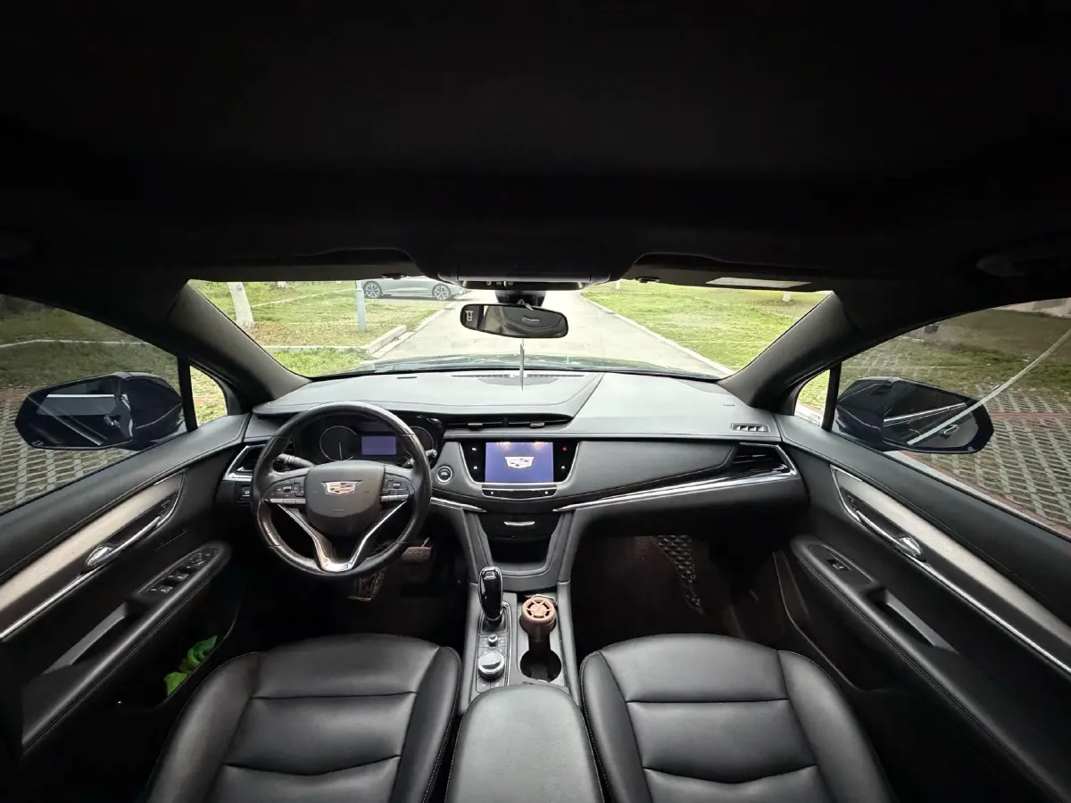 2022 Cadillac XT6 2.0T 237HP L4 9AT,autocango,china used car exporter,china ev exporter,chinese used car exporter,chinese used ev exporter