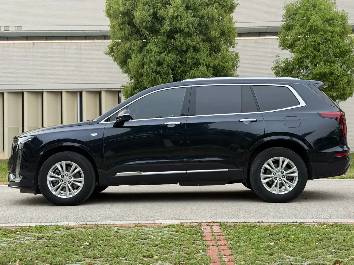 2022 Cadillac XT6 2.0T 237HP L4 9AT,autocango,china used car exporter,china ev exporter,chinese used car exporter,chinese used ev exporter