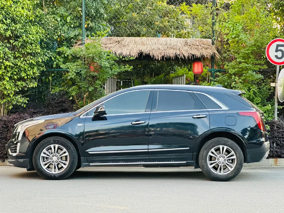 2021 Cadillac XT5 2.0T 237HP L4 9AT,autocango,china used car exporter,china ev exporter,chinese used car exporter,chinese used ev exporter