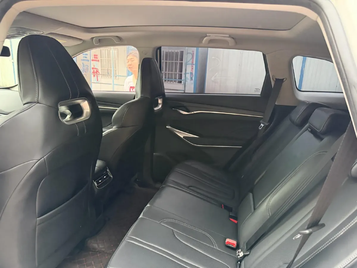 2022 ChangAn CS75 Plus 2.0T 233HP L4 8AT,autocango,china used car exporter,china ev exporter,chinese used car exporter,chinese used ev exporter