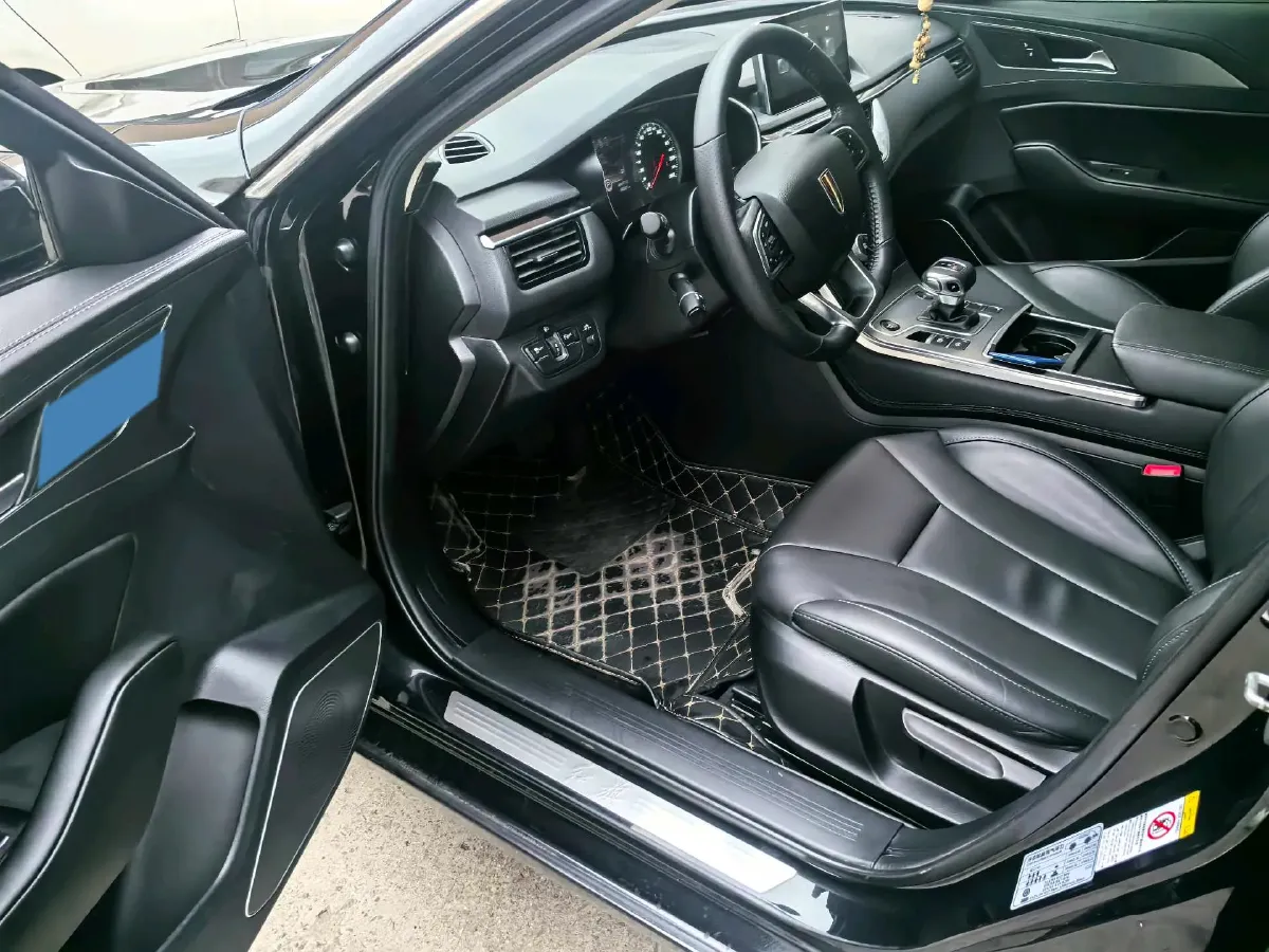 2022 HongQi H5 1.5T 169HP L4 7DCT,autocango,china used car exporter,china ev exporter,chinese used car exporter,chinese used ev exporter