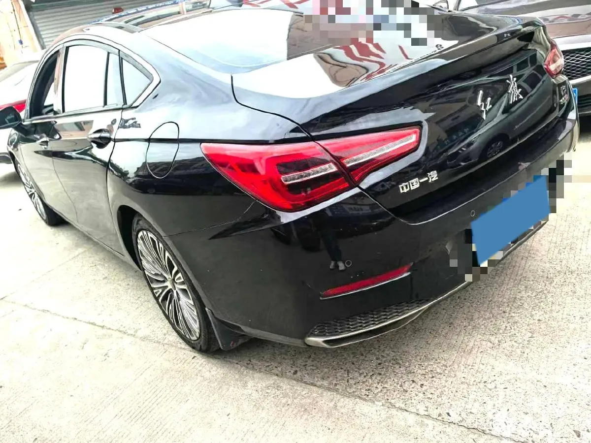 2022 HongQi H5 1.5T 169HP L4 7DCT,autocango,china used car exporter,china ev exporter,chinese used car exporter,chinese used ev exporter