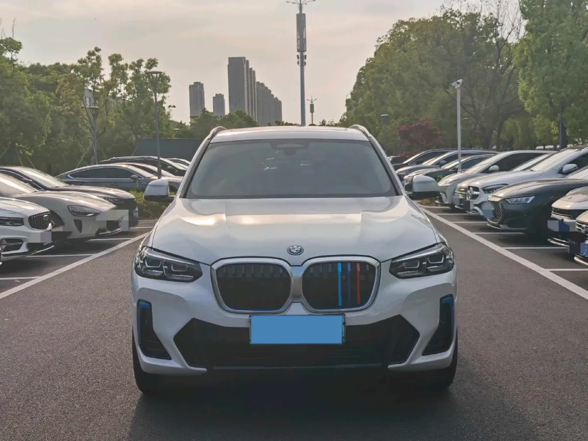 2022 BMW iX3 BEV 80KWH,autocango,china used car exporter,china ev exporter,chinese used car exporter,chinese used ev exporter