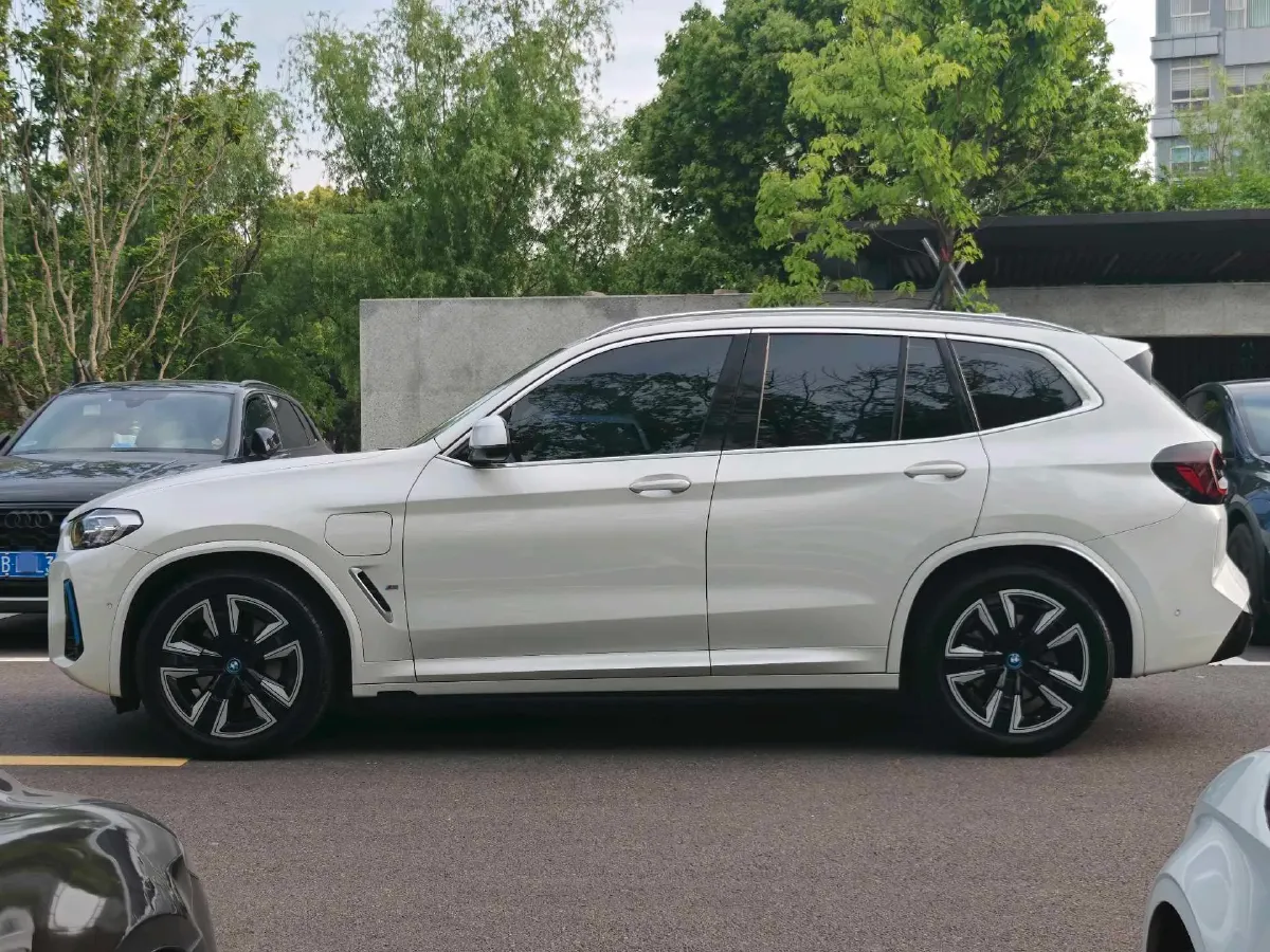 2022 BMW iX3 BEV 80KWH,autocango,china used car exporter,china ev exporter,chinese used car exporter,chinese used ev exporter