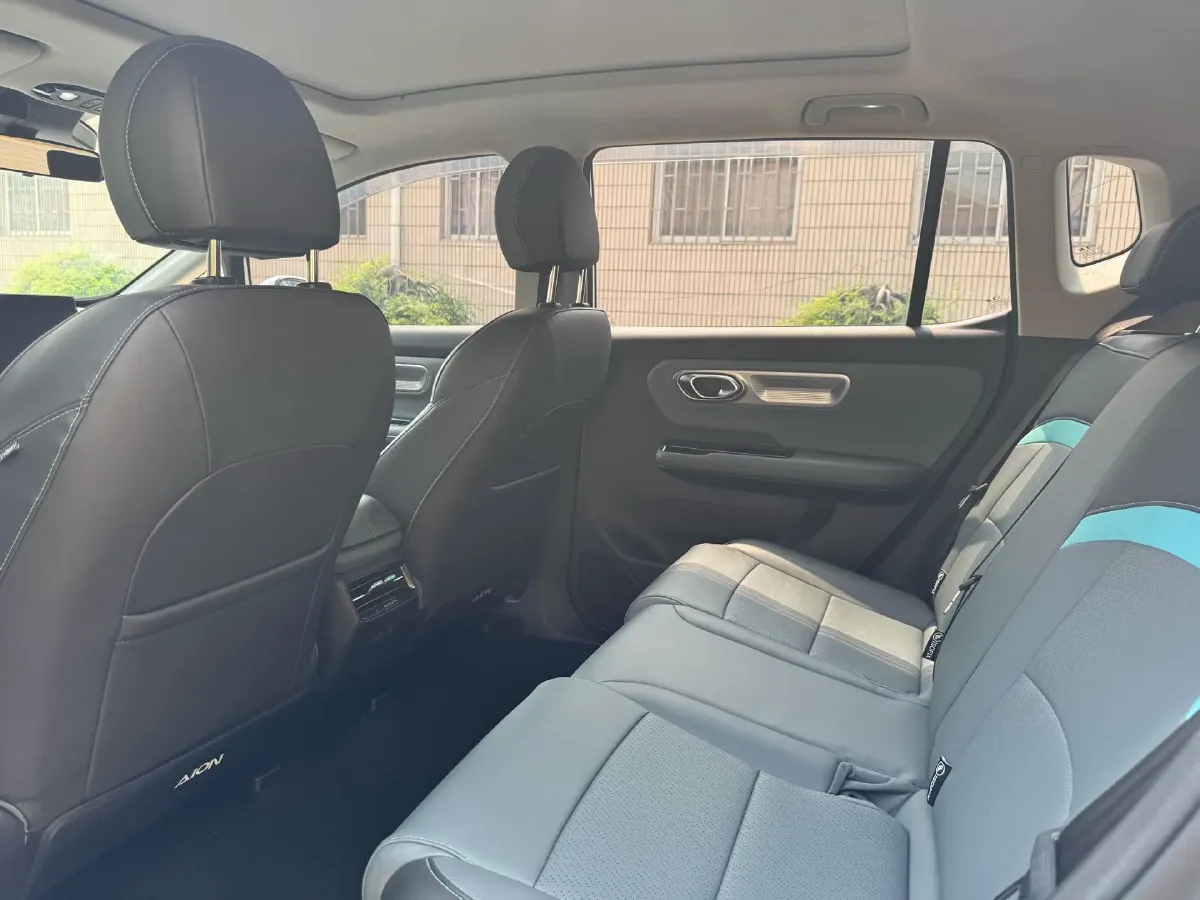 2024 Leapmotor C11 1.5L 95HP L4 REEV 43.74KWH,autocango,china used car exporter,china ev exporter,chinese used car exporter,chinese used ev exporter