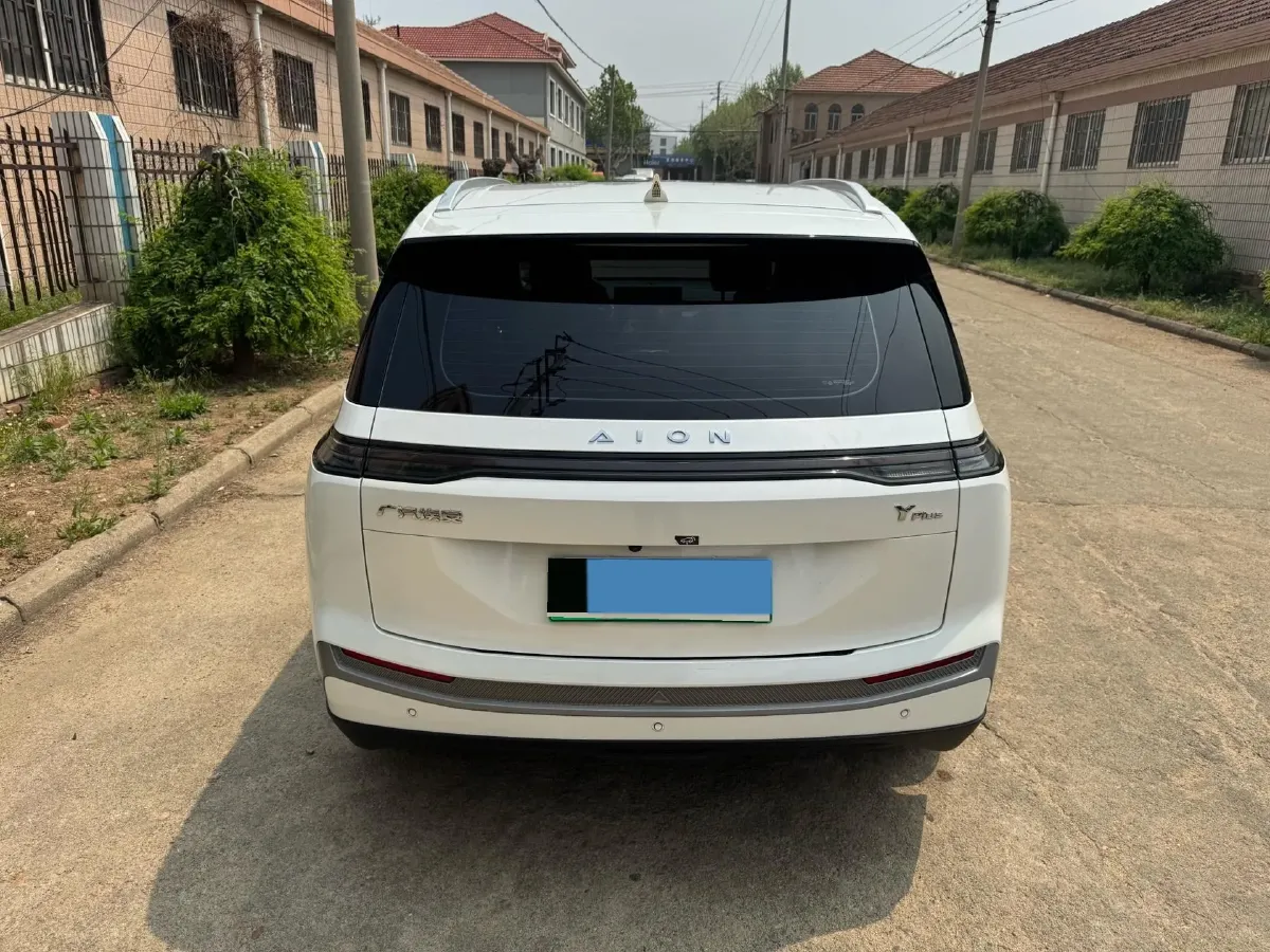 2024 Leapmotor C11 1.5L 95HP L4 REEV 43.74KWH,autocango,china used car exporter,china ev exporter,chinese used car exporter,chinese used ev exporter