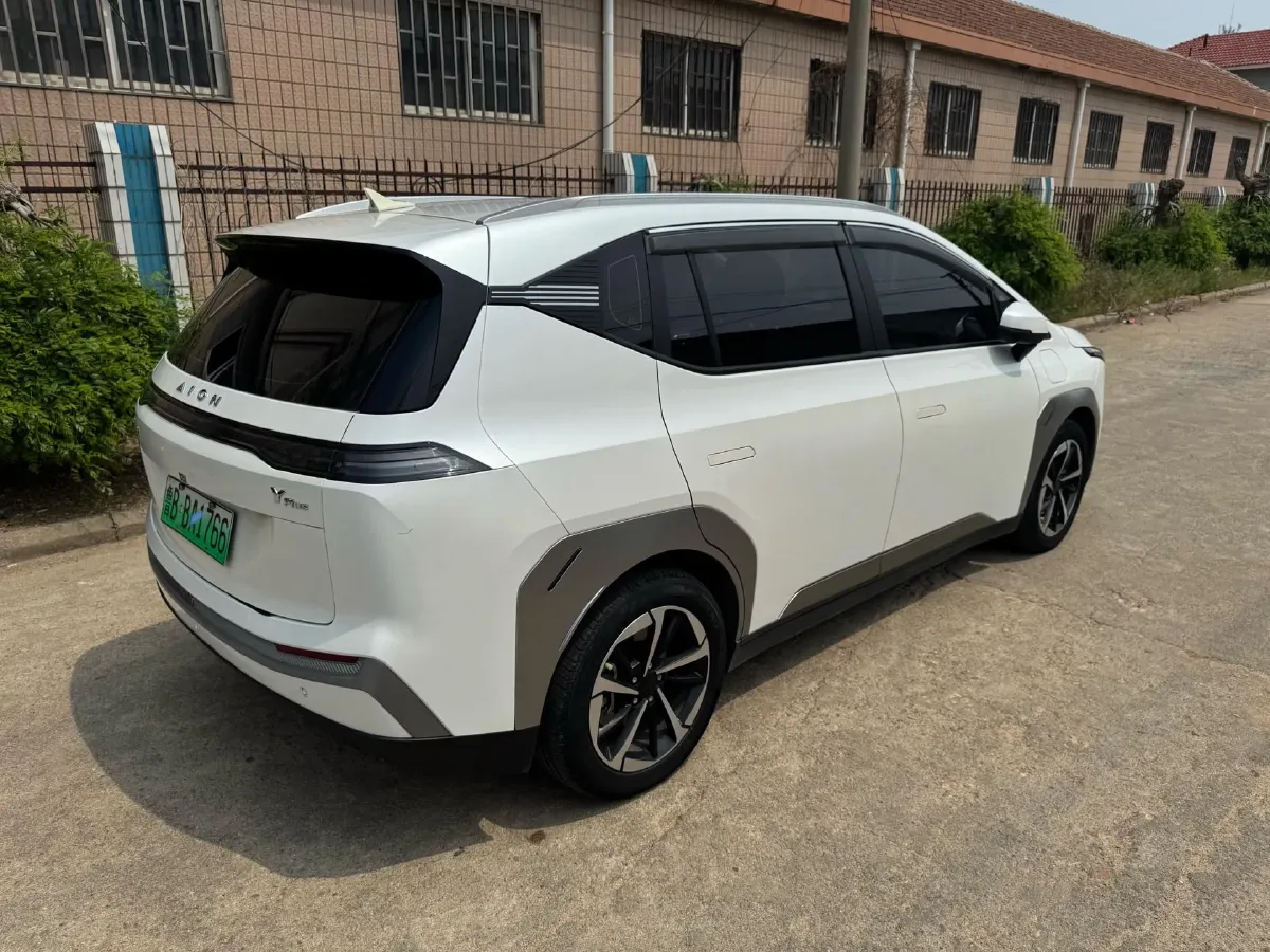 2024 Leapmotor C11 1.5L 95HP L4 REEV 43.74KWH,autocango,china used car exporter,china ev exporter,chinese used car exporter,chinese used ev exporter