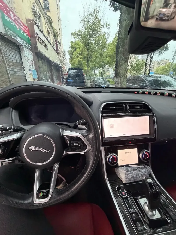 2021 Jaguar XEL 2.0T 250HP L4 8AT,autocango,china used car exporter,china ev exporter,chinese used car exporter,chinese used ev exporter