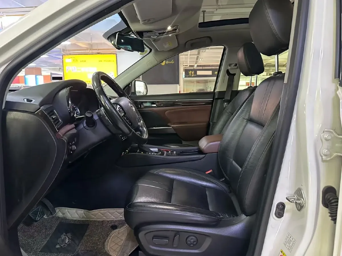 2017 GAC Trumpchi GS8 2.0T 201HP L4 6AT,autocango,china used car exporter,china ev exporter,chinese used car exporter,chinese used ev exporter