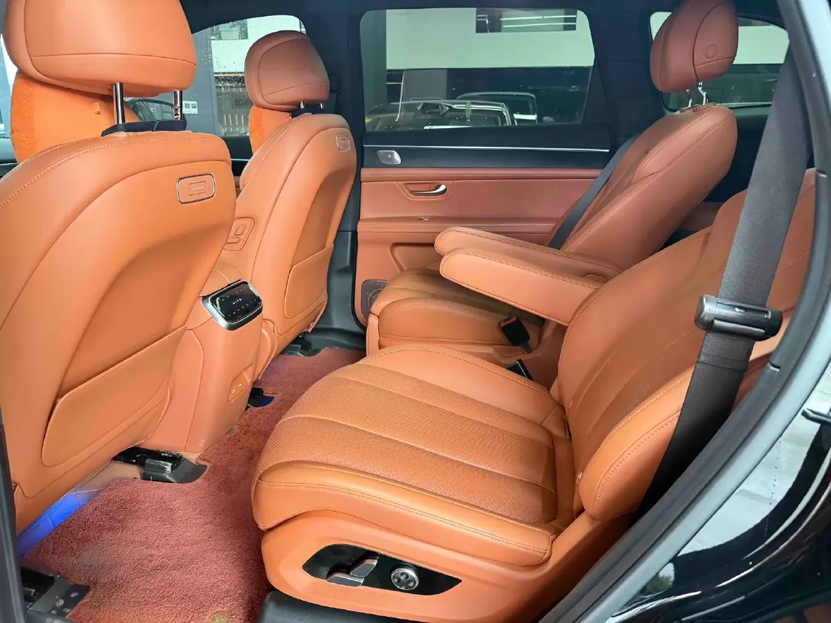 2024 AITO AITO M7 1.5T 152HP L4 REEV 42KWH,autocango,china used car exporter,china ev exporter,chinese used car exporter,chinese used ev exporter