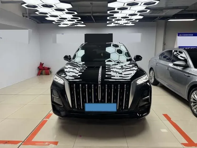 2023 HongQi HS5 2.0T 252HP L4 8AT,autocango,china used car exporter,china ev exporter,chinese used car exporter,chinese used ev exporter