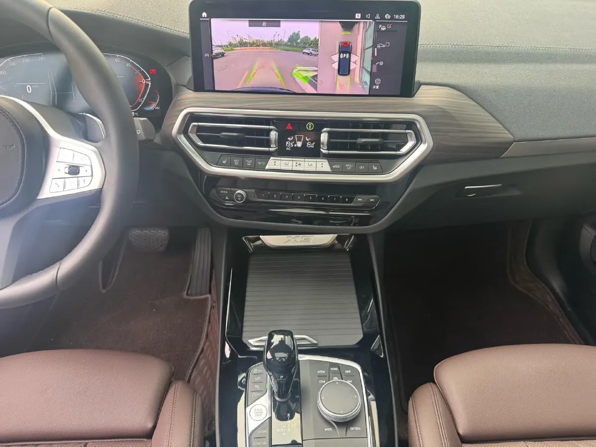 2023 BMW X3 2.0T 245HP L4 8AT,autocango,china used car exporter,china ev exporter,chinese used car exporter,chinese used ev exporter